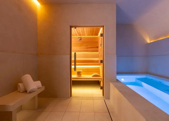 Almarine Eiffel Hotel & Spa By Malone Paris